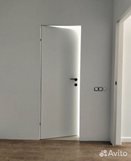 Скрытая дверь invisible