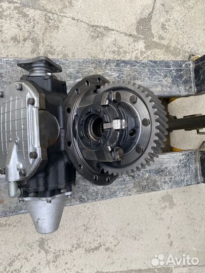 Имеется редуктор на а/м Урал 47 зубьев