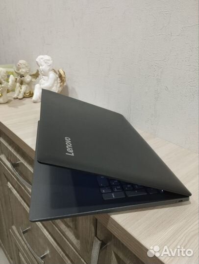 Ноутбук Lenovo IdeaPad 320-15AST