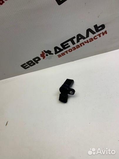 Датчик положения распредвала Nissan Almera N16