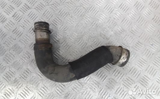 Патрубок интеркулера volkswagen touareg 7L (7UK02W