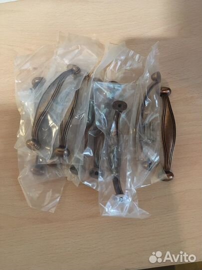 Мебельные ручки