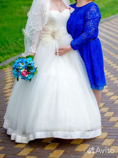 Свадебное платье