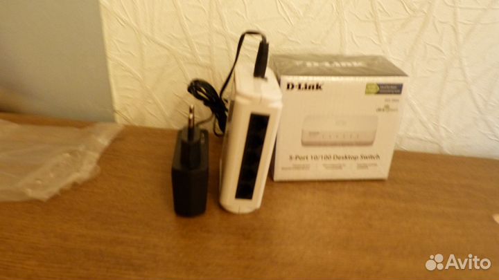 Коммутатор D-link DES 1005A