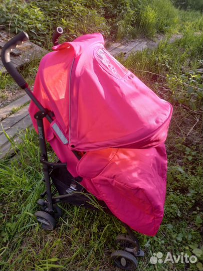 Прогулочная коляска