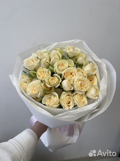 Букет Облако кустовых роз