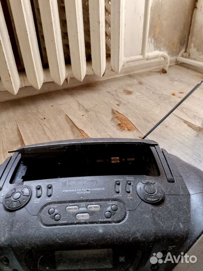 Кассетный магнитофон