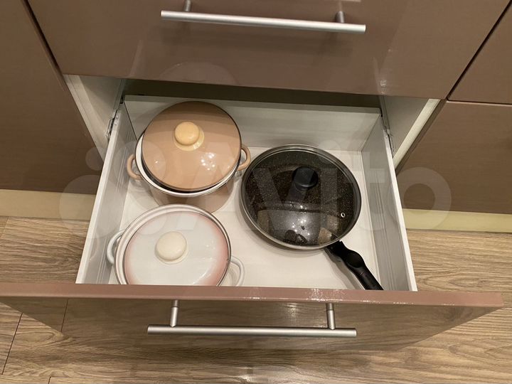 2-к. квартира, 49 м², 9/9 эт.