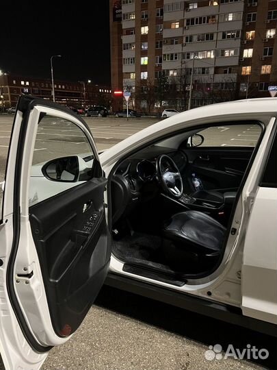 Kia Sportage 2.0 AT, 2011, 160 000 км