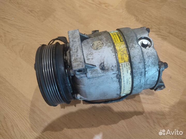 Компрессор кондиционера Opel Vectra B