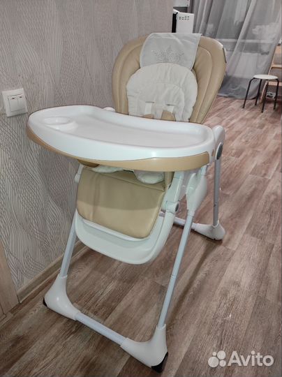 Стульчик для кормления tommy