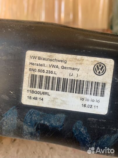 Продаю подрамник задний