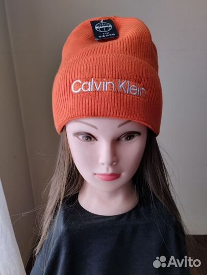 Женская шапка