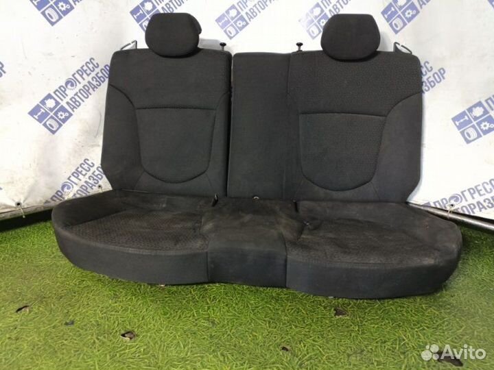 Сиденье заднее Kia Rio 3 седан 1.4 G4FA 2016