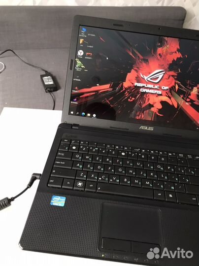 Ноутбук asus в отличном состоянии игровой