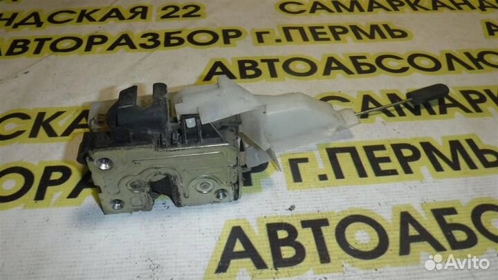 Замок двери передней правой Renault Symbol I 1999