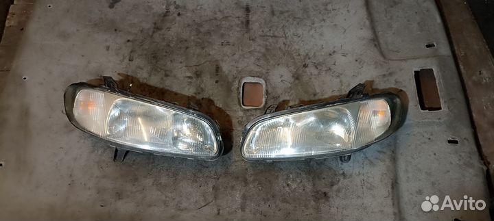 Фары передние 2шт Опель Омега Б