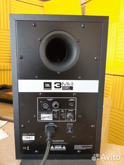 Активные колонки JBL