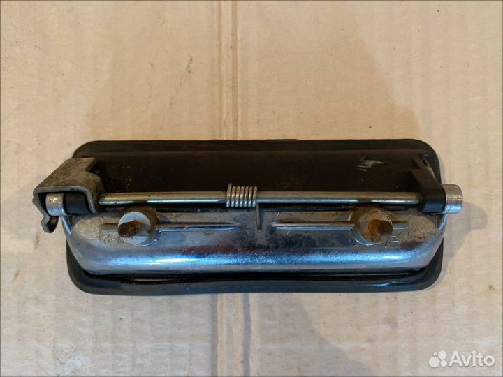 Ручка двери наружная левая LADA 2105