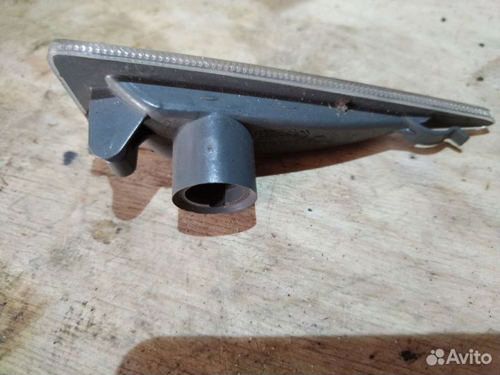 Повторитель поворота Renault megane