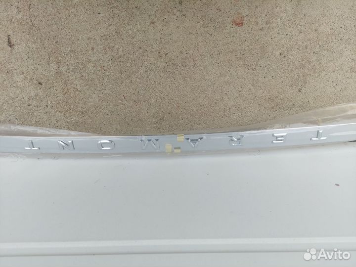 Планка на дверь багажника фольксваген терамонт