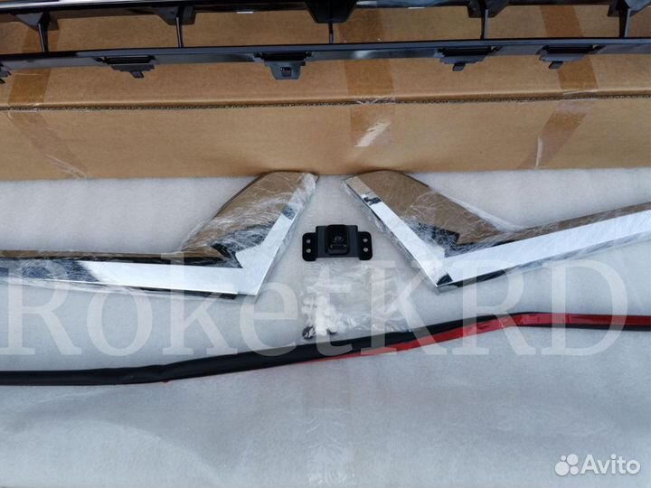 Решетка радиатора toyota land cruiser 200 Black