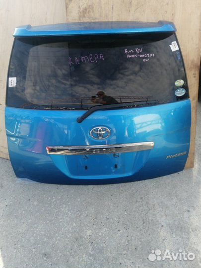 Дверь багажника Toyota Isis ANM10