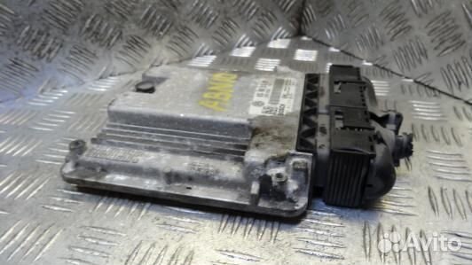 Блок управления двс volkswagen caddy 3 (ABN10PC01)