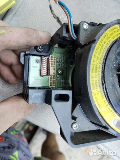 Шлейф подруревой вольво S 80 01г