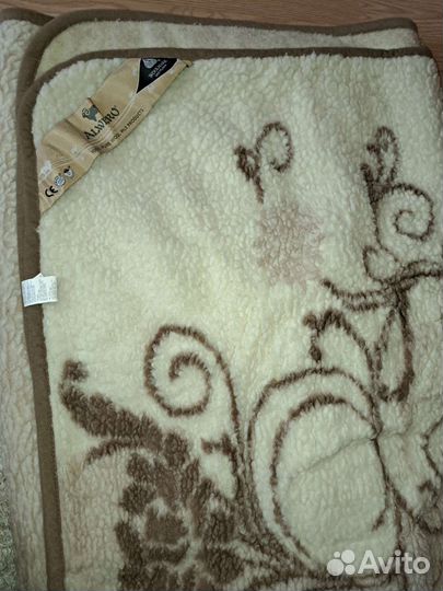 Одеяло шерстяное