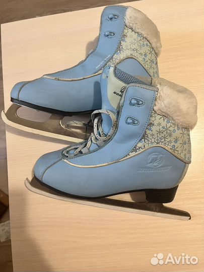 Коньки женские