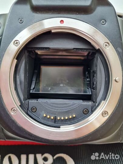 Пленочный зеркальный фотоаппарат Canon EOS 33