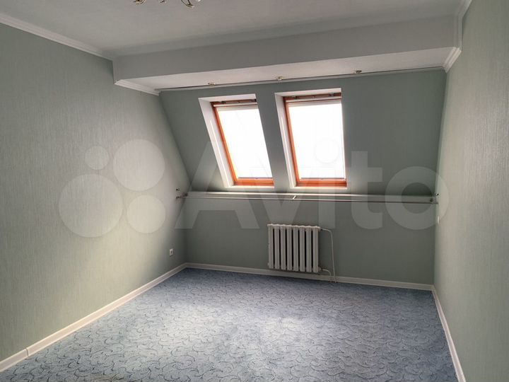 2-к. квартира, 72 м², 6/6 эт.