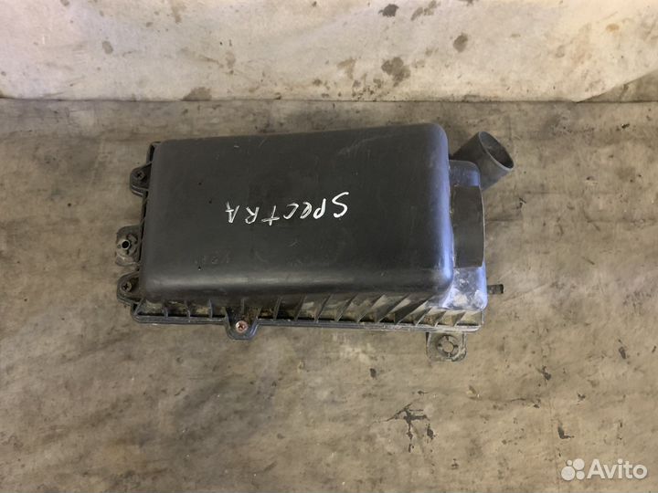 Корпус воздушного фильтра Kia Spectra