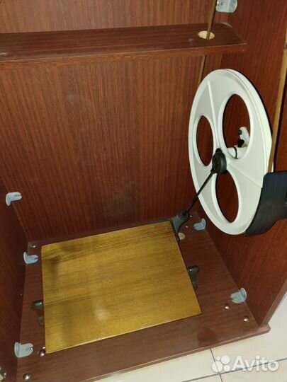 Швейная машина Чайка 142м