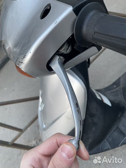 Скутер Suzuki lets 2
