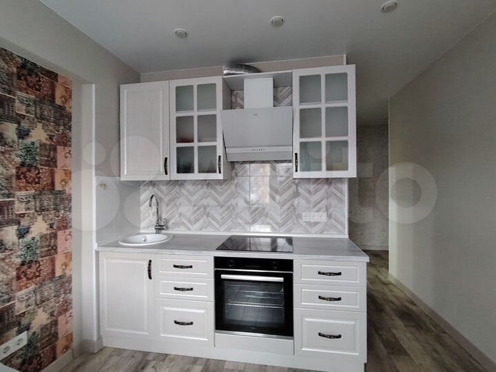 1-к. квартира, 42 м², 8/10 эт.