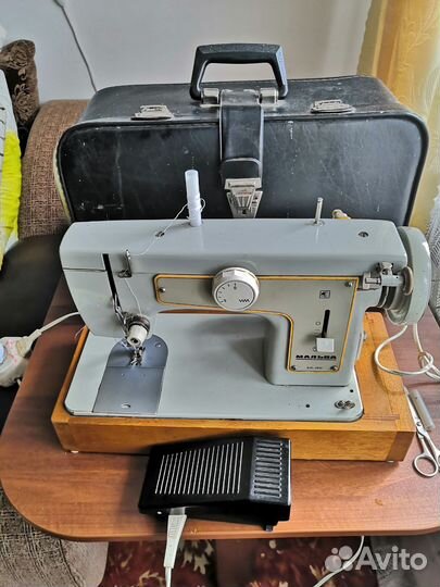 Швейная машинка мальва