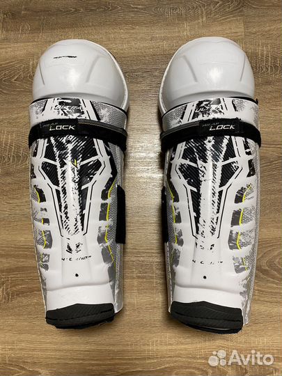 Хоккейные щитки CCM Ultra Tacks (р-р 16)