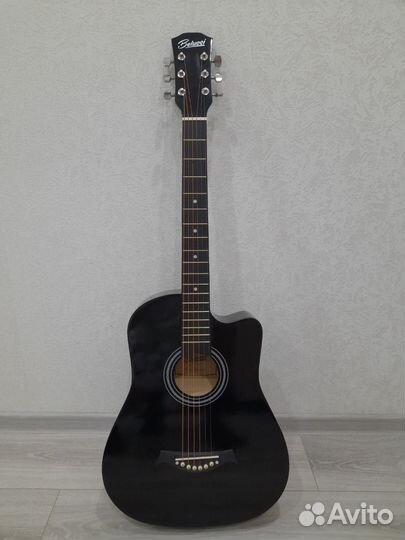 Новая акустическая гитара Belucci