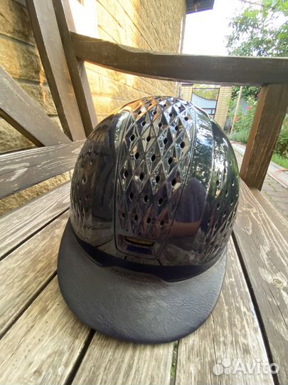 Шлем для верховой езды