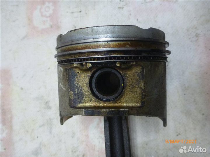 Поршень с шатуном Kia Shuma S-1 BF 1998