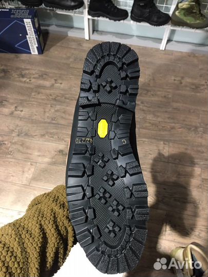 Альпинистские ботинки Фарадей 700