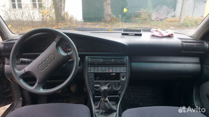 Салон Аudi 100