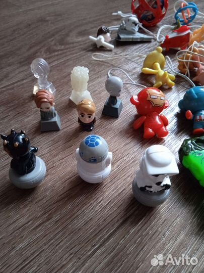 Киндер сюрприз игрушки