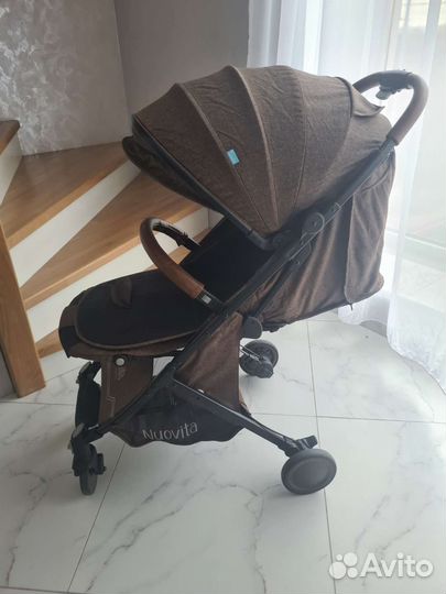 Коляска прогулочная Nuovita Giro