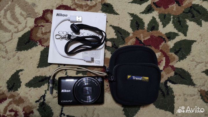 Nikon coolpix S6800