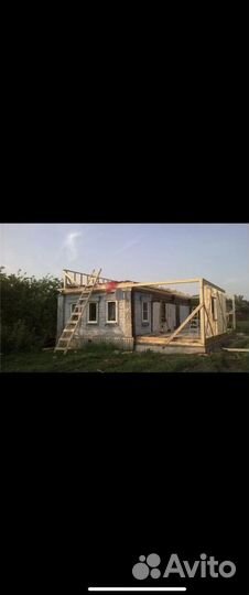 Бригада строителей