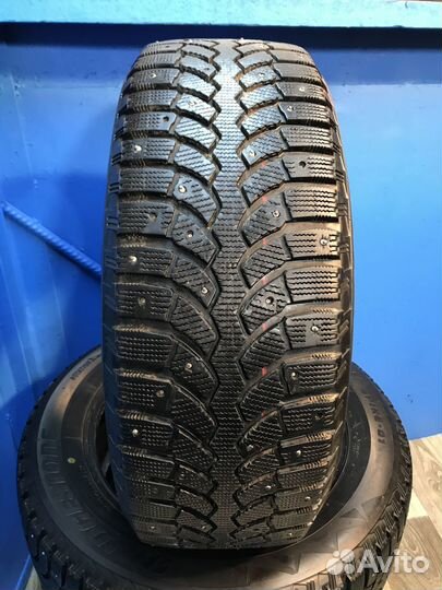 Bridgestone Blizzak Spike-01 225/60 R17