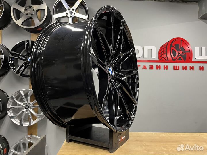 Диски R20 825M стиль на BMW X3 X4 M8